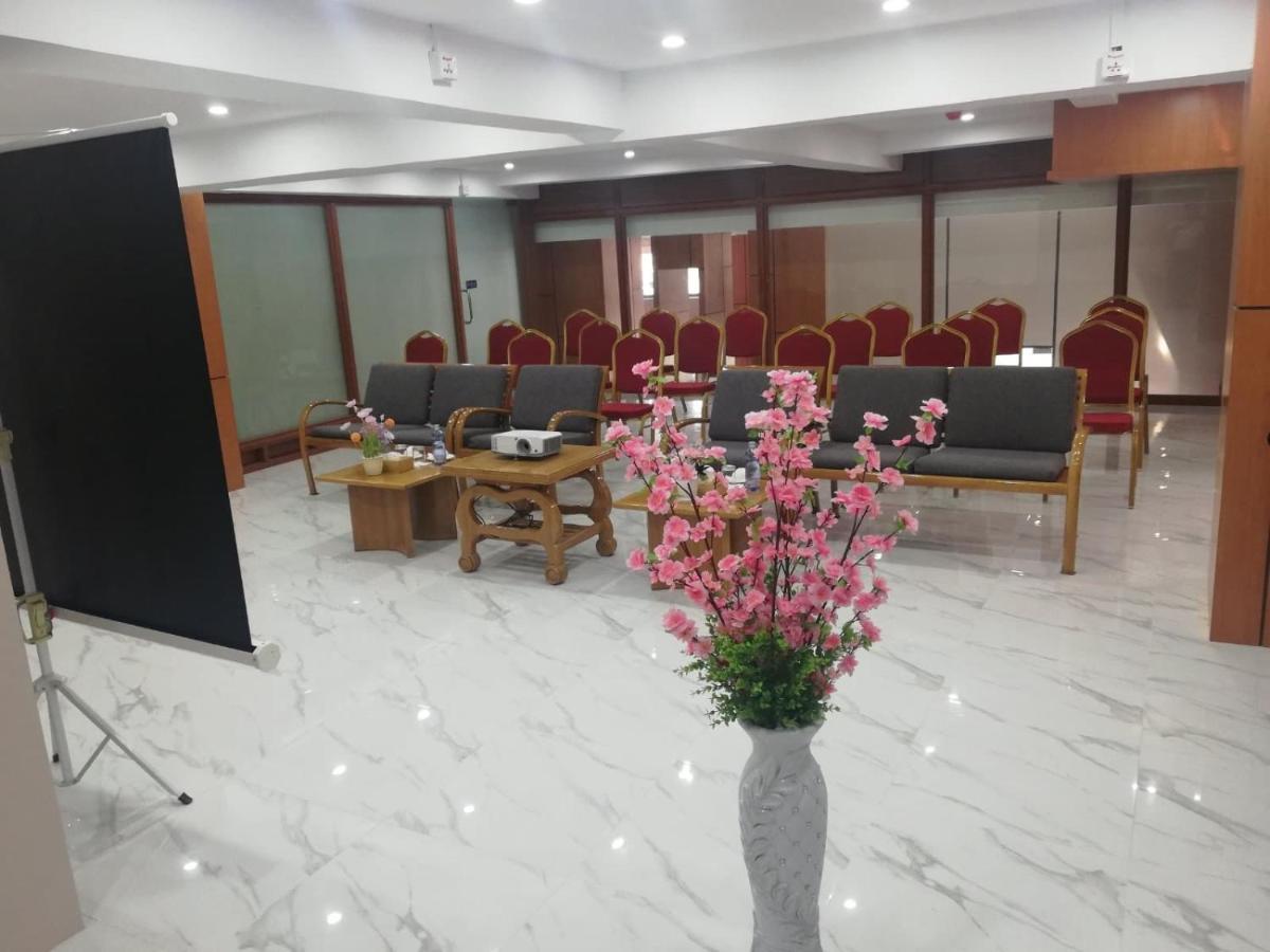 Yangon Hotel 57 מראה חיצוני תמונה